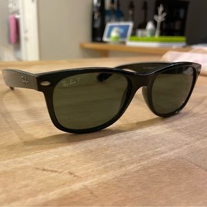 Ray-ban wayfarer polarized sunglasses